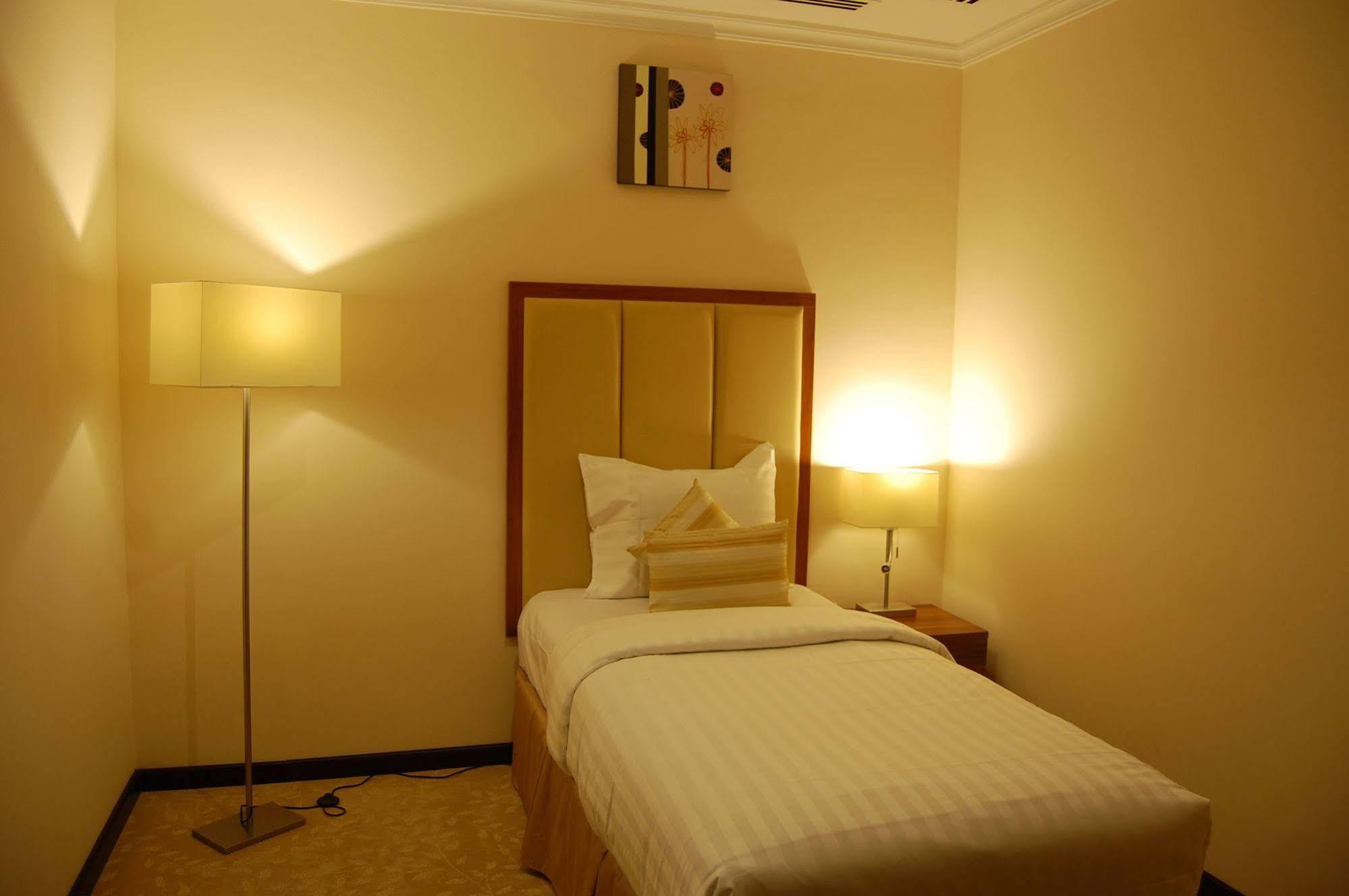 Golden Ocean Hotel Doha Exterior foto