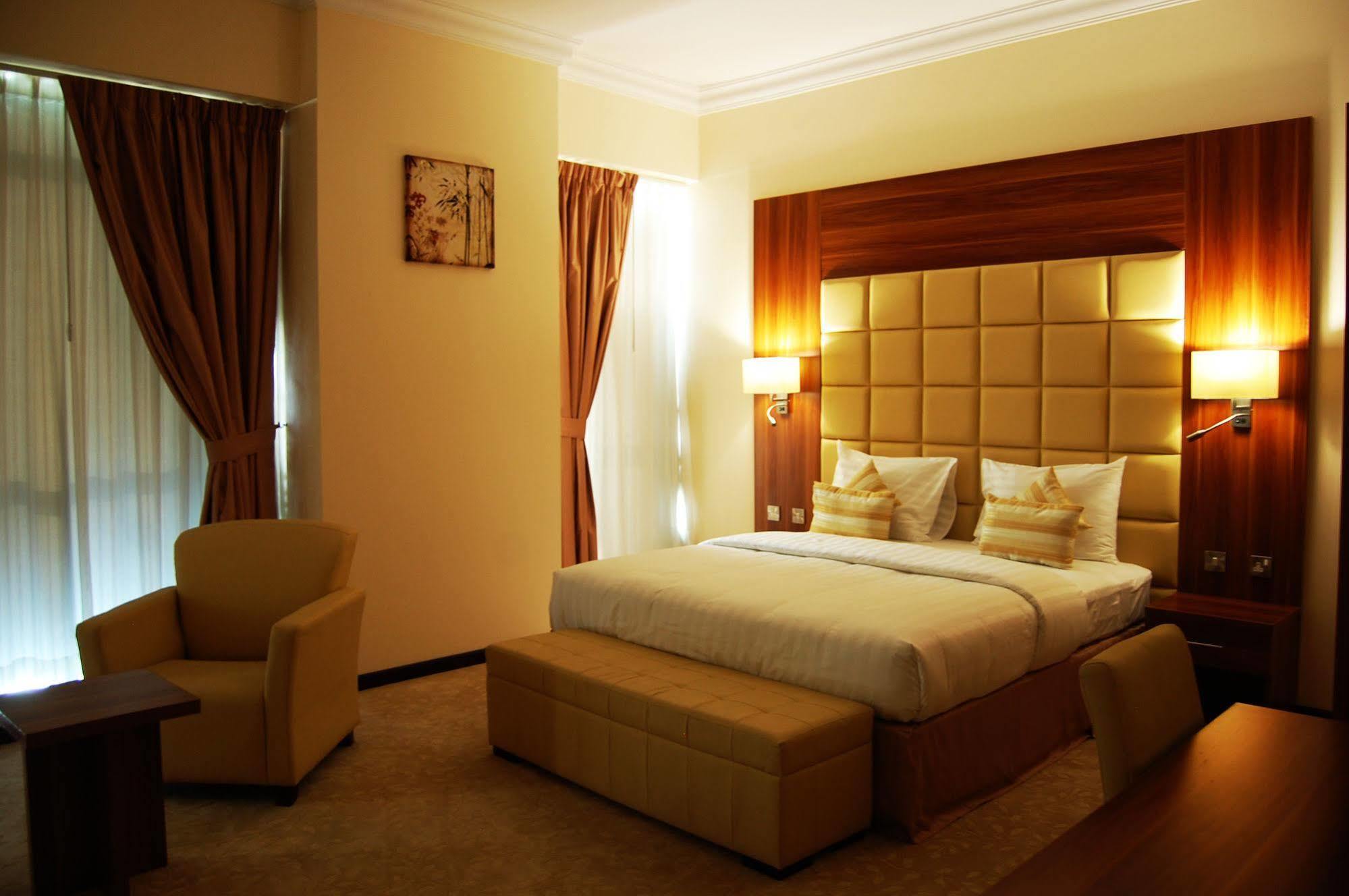 Golden Ocean Hotel Doha Exterior foto