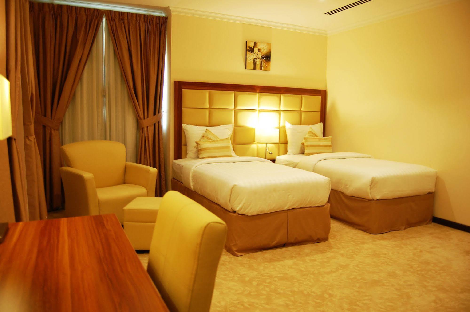 Golden Ocean Hotel Doha Exterior foto